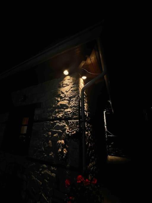 Παραδοσιακή Πέτρινη Κατοικία Στην Βλάχα Ελάτης Exterior foto